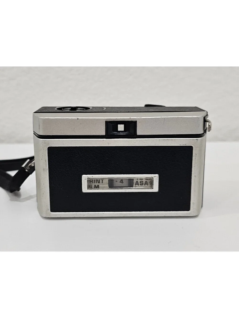Vintage Kodak Instamatic 124 Camera Made in USA Parts or Repair Untested